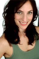 Laura Shoop headshot