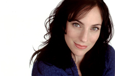 Laura Shoop headshot